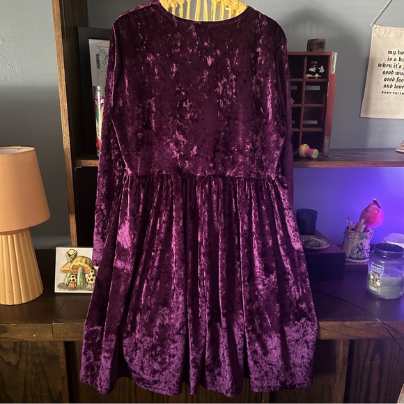 Witchy Purple Velvet Dress NWOT - Picture 2 of 2